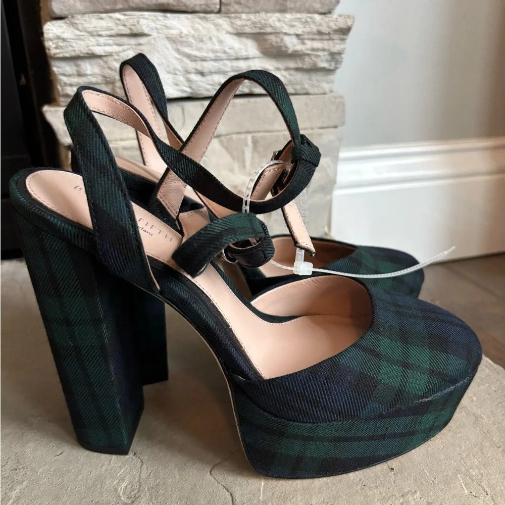 NWT Antonio Melani x Born on FifthTartan Plaid Closed Toe Platform heels, 6.5 - Picture 3 of 9